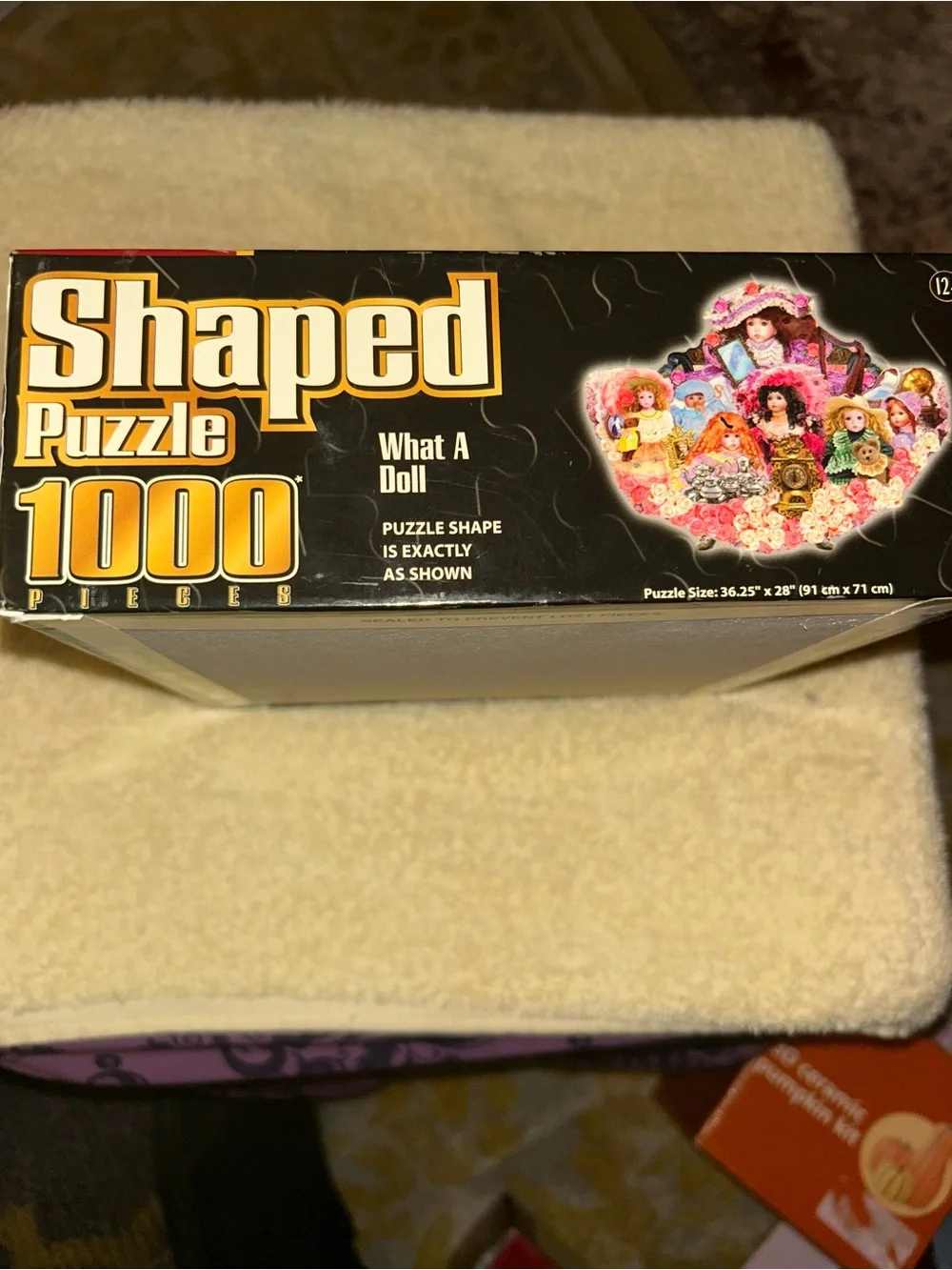 1000-Piece Shaped Jigsaw Puzzle - Dolls & Roses (Pink)